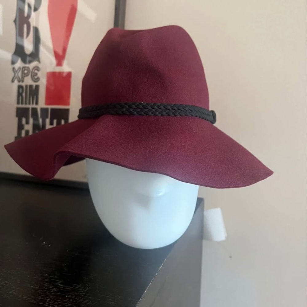 Gap Wool Boho Hat Women’s burgundy color